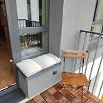 Franny's Bees Apartman *