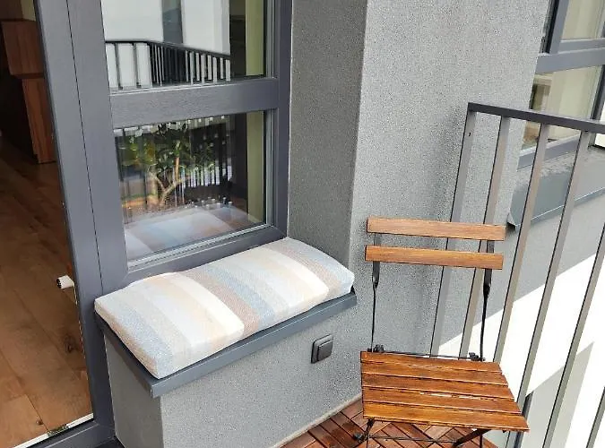 Franny's Bees Apartman *