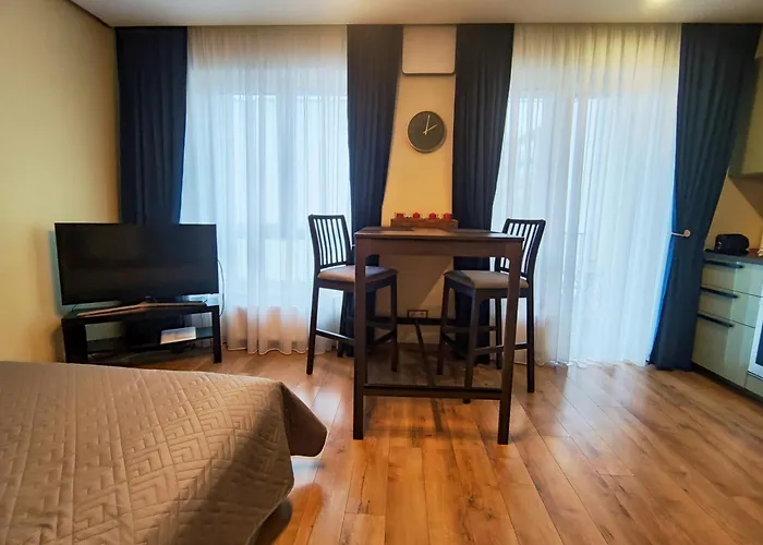 Franny's Bees Apartman